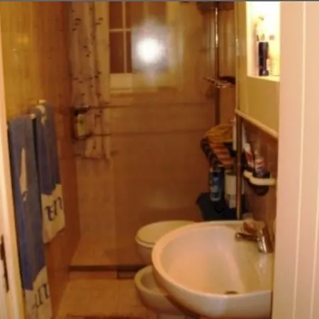 Casa Vacanze Glicine Apartment *